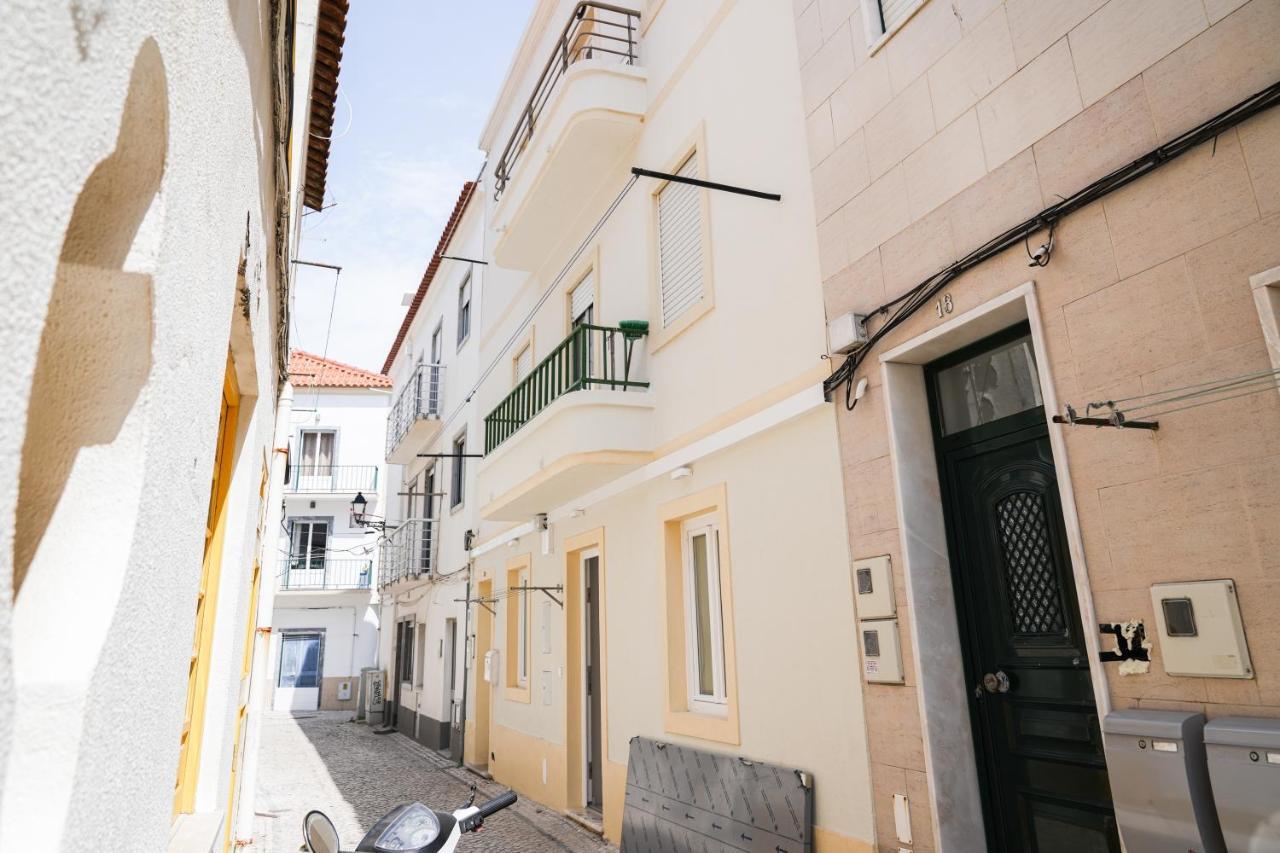 Nazare One Bedroom, 2 Mins From The Beach Экстерьер фото